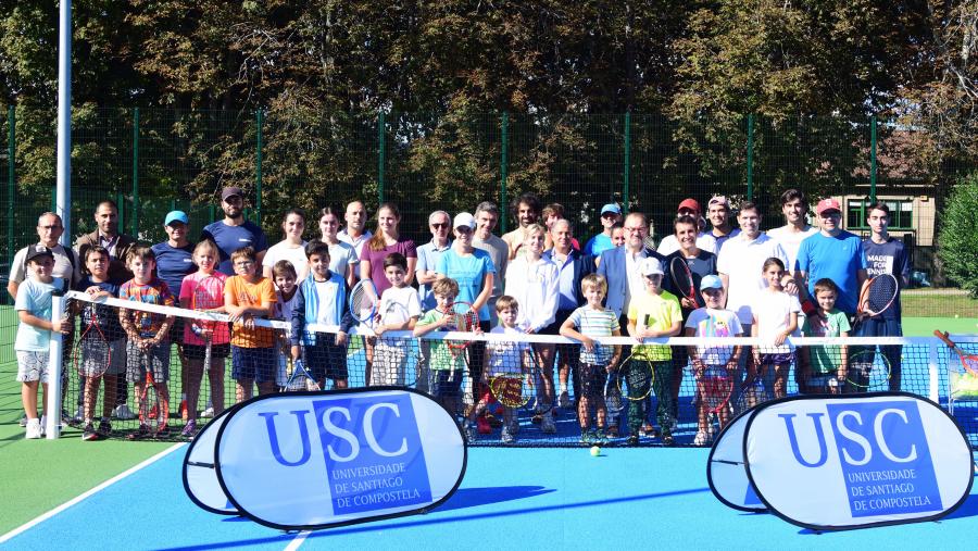 Un momento da inauguración. FOTO: Santi Alvite Un momento da inauguración. FOTO: Santi Alvite